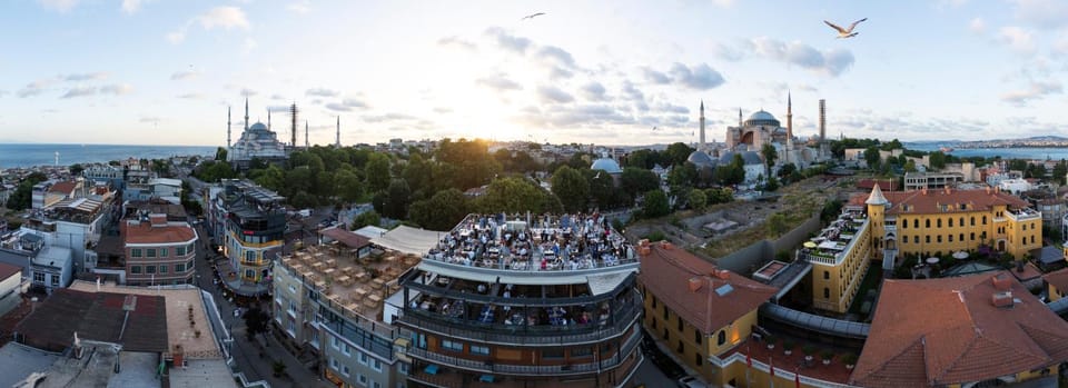 Property building, Nearby landmark, Bird's eye view, City view, Location