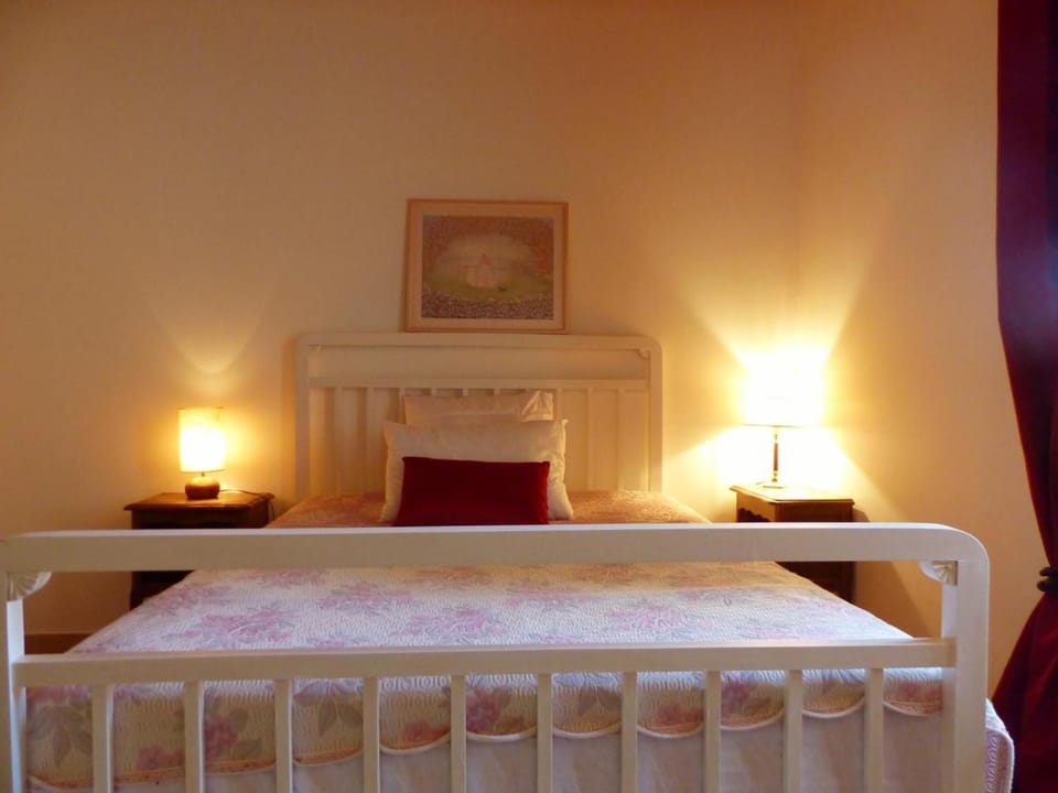 Maison de plain-pied confortable avec jardin à Rongères - FR-1-489-381 House in Auvergne-Rhône-Alpes