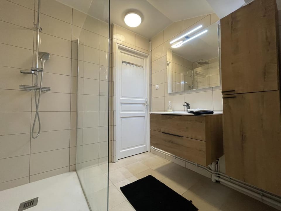 Maison de plain-pied confortable avec jardin à Rongères - FR-1-489-381 House in Auvergne-Rhône-Alpes