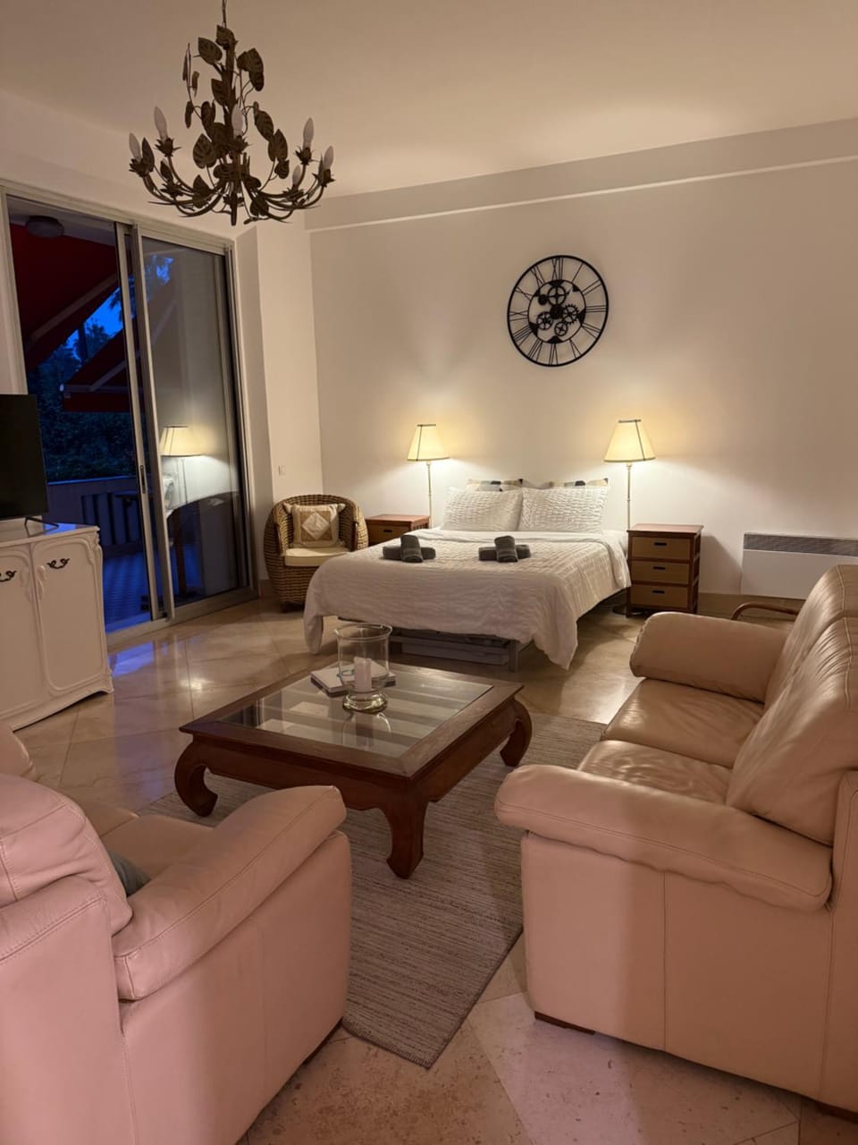 Viva Riviera Unique Apartment with Terrace and Secret Garden Croisette Apartment in Cannes