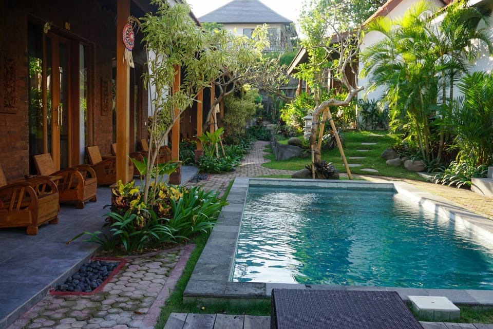 Patio, Swimming pool
