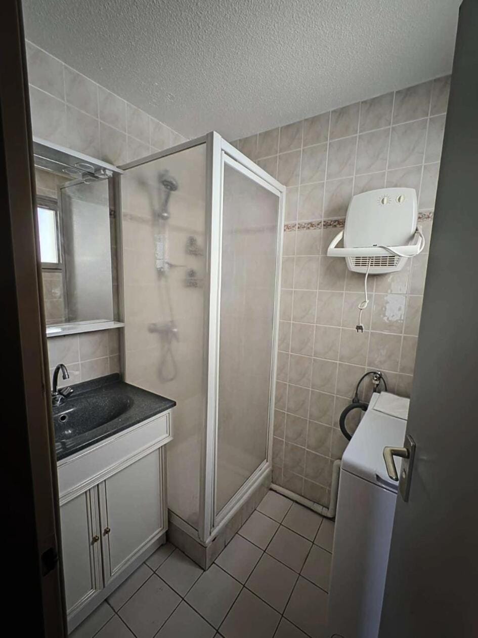 Résidence Antigua - Appartement T2 Cabine 6 couchages LE BARCARES MAE-7944 Cabin in Le Barcarès