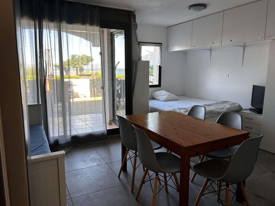 Résidence Grenada - Appartement T2 Cabine 5 couchages LE BARCARES MAE-7954 Cabin in Le Barcarès