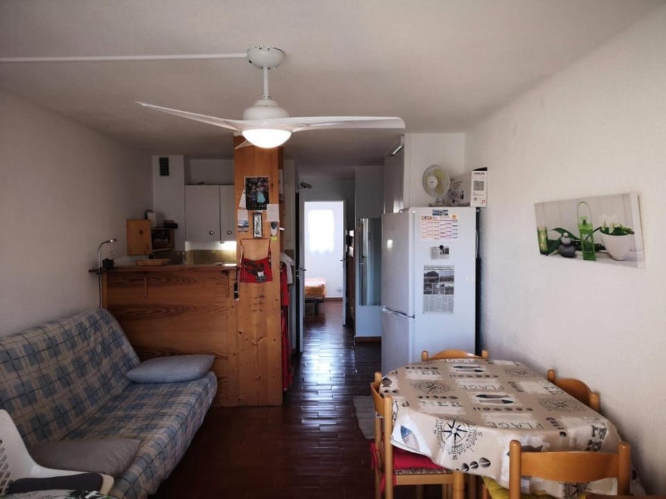 Résidence Pointe Vermeille - Appartement T2 Cabine, LE BARCARES MAE-8014 Cabin in Le Barcarès
