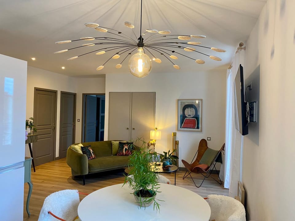 Coural' Chic Apartment in Narbonne