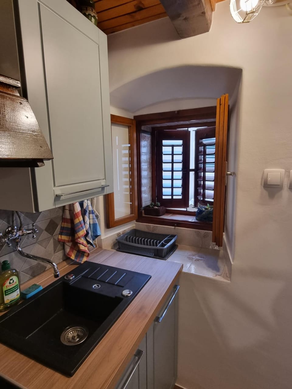 Studio apartment Bertolina, 50m from sea Apartment in Lika-Senj County
