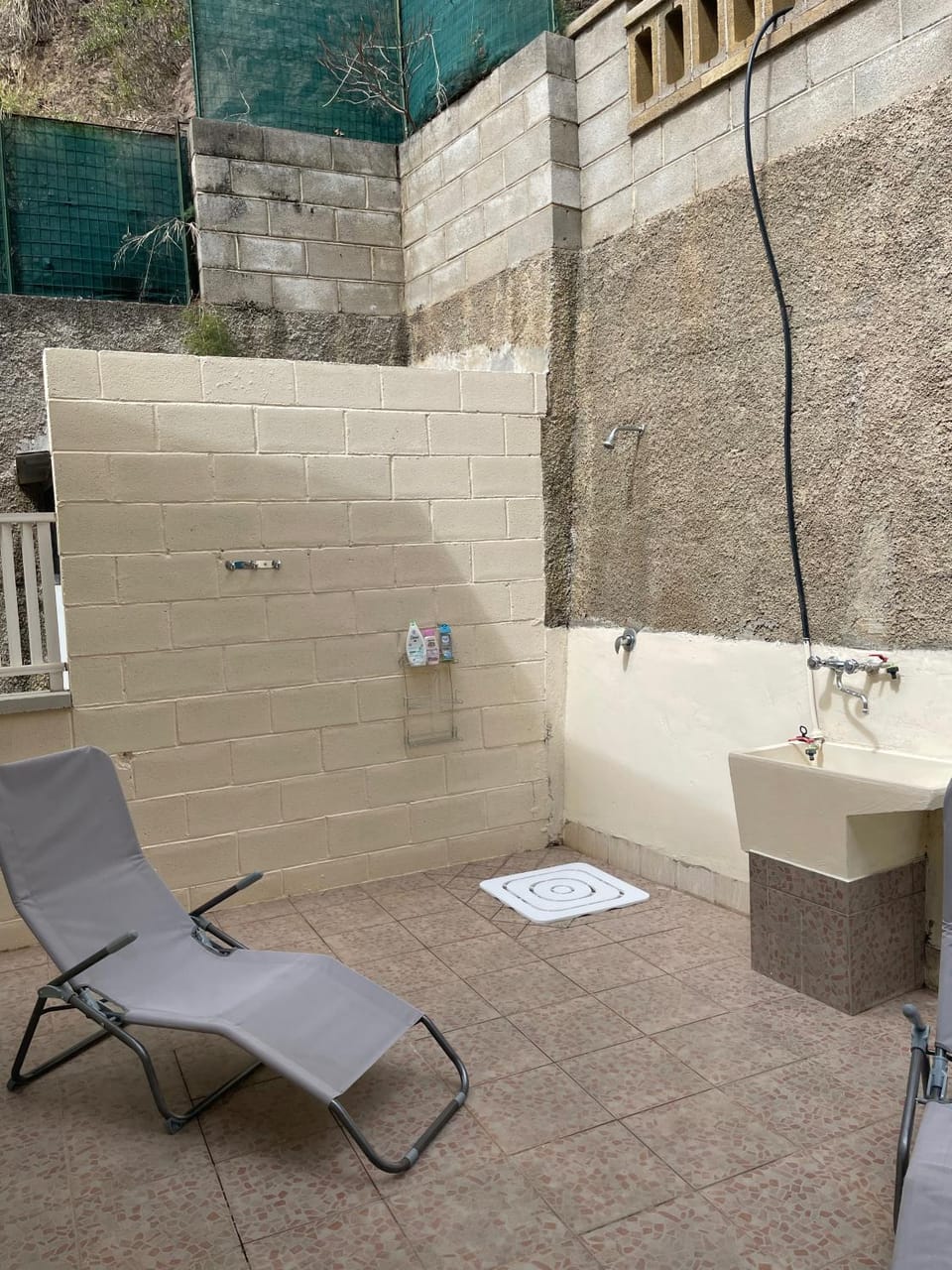 Shower, sunbed