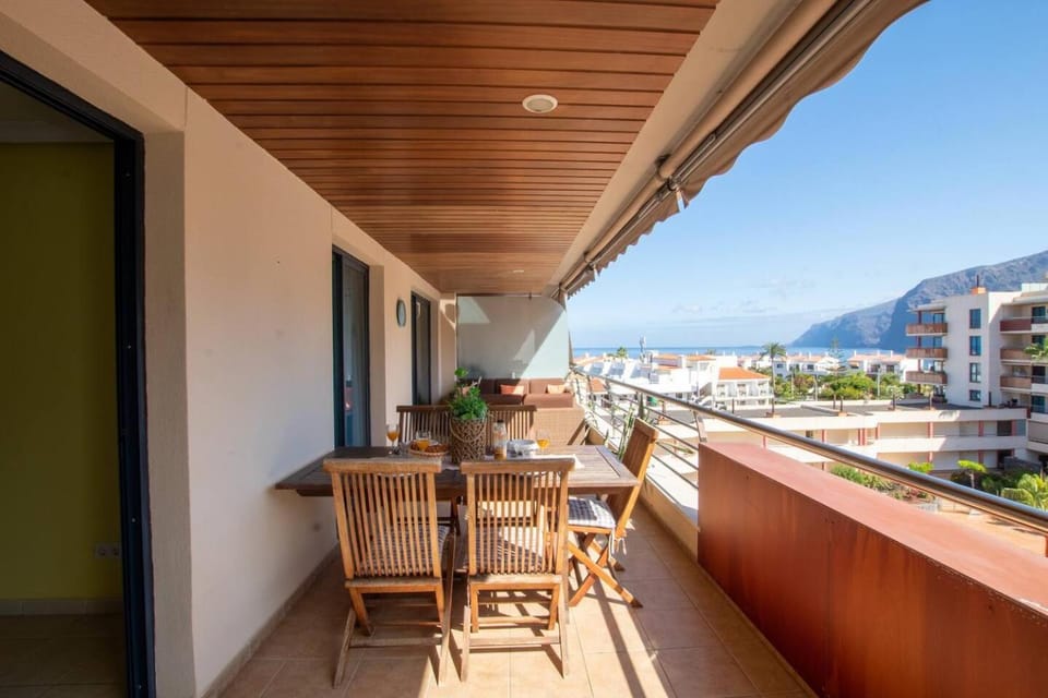 Top Floor Ocean View Apt by Dream Homes Tenerife Apartment in Canary Islands