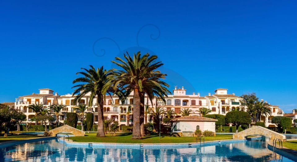 Urbanización La Isla, apartamento Apartment in Xàbia
