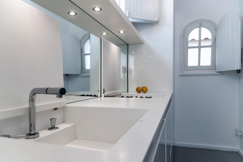 Kitchen or kitchenette, kitchen
