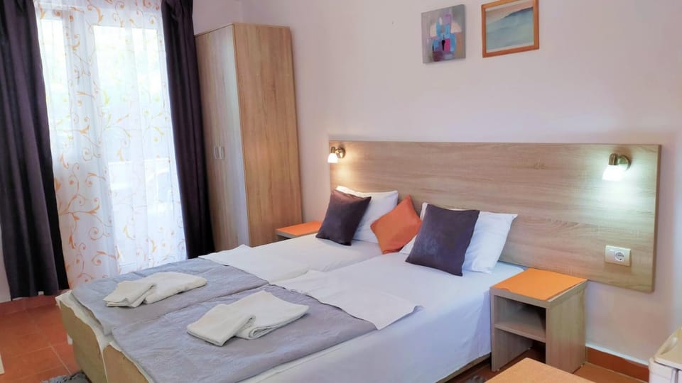 Guesthouse Tri Palme Apartment in Budva Municipality