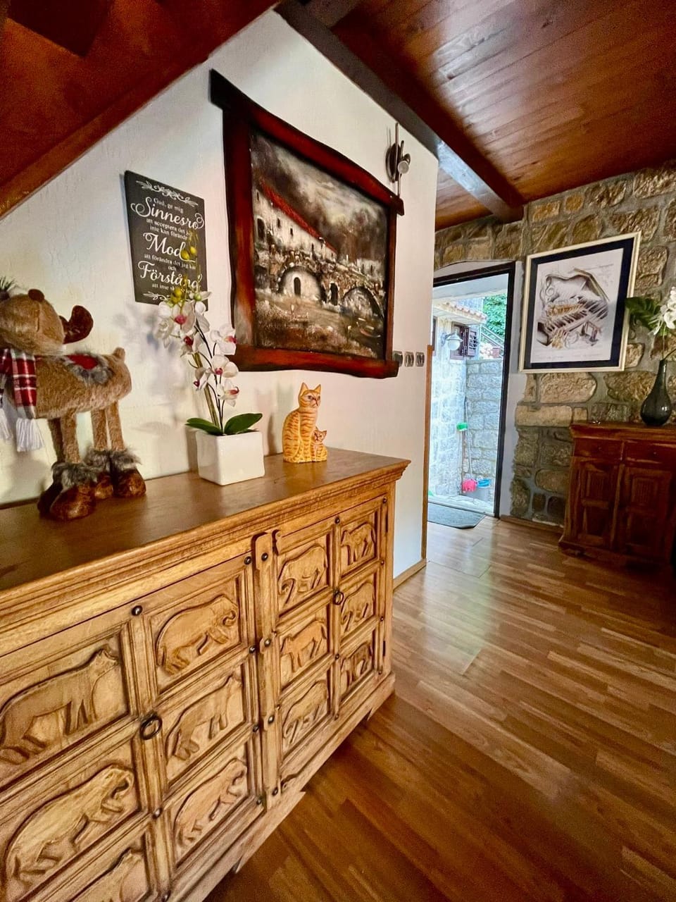 Vincenza Apartment House in Kotor