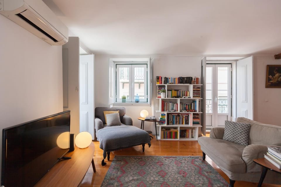 FLH Bairro Alto Bright Flat Apartment in Lisbon
