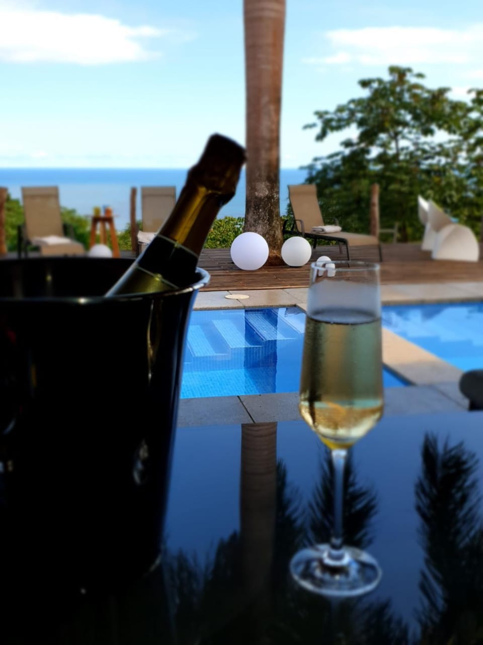 Swimming pool, Drinks