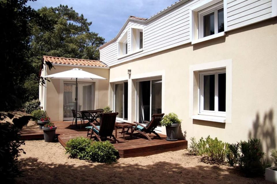 BUD HOUSE MAGNIFIQUE VILLA PROCHE DE LA MER Villa in Pays de la Loire