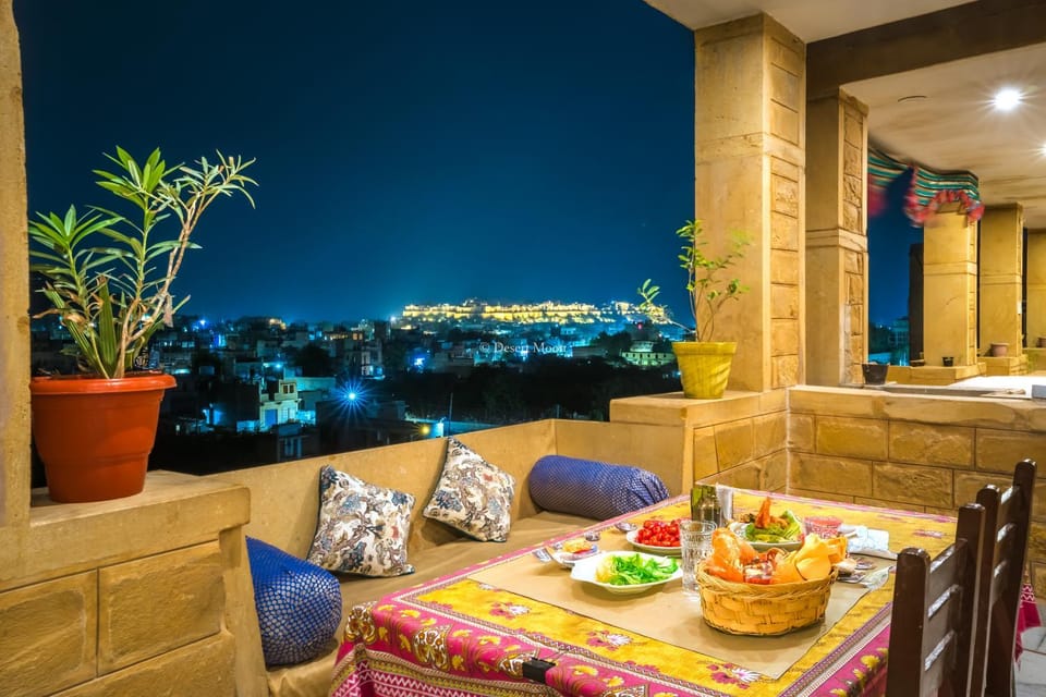 Patio, Night, View (from property/room), Balcony/Terrace, Food and drinks, Dining area, Food, City view, Lunch, Dinner, Drinks