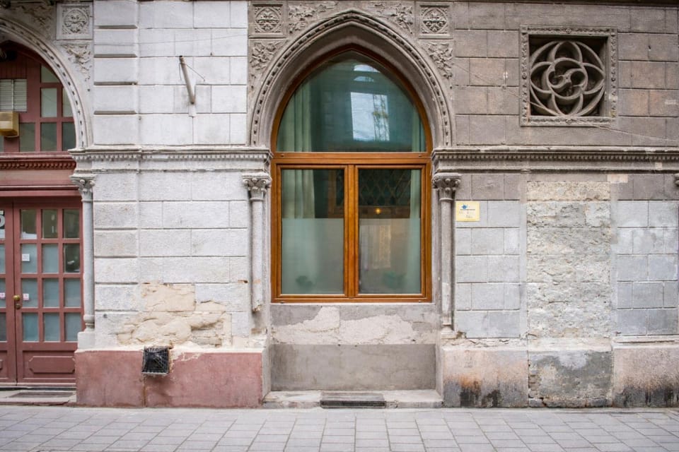 Comfy Flat in Central-Budapest (4adults+2kids) Apartment in Budapest