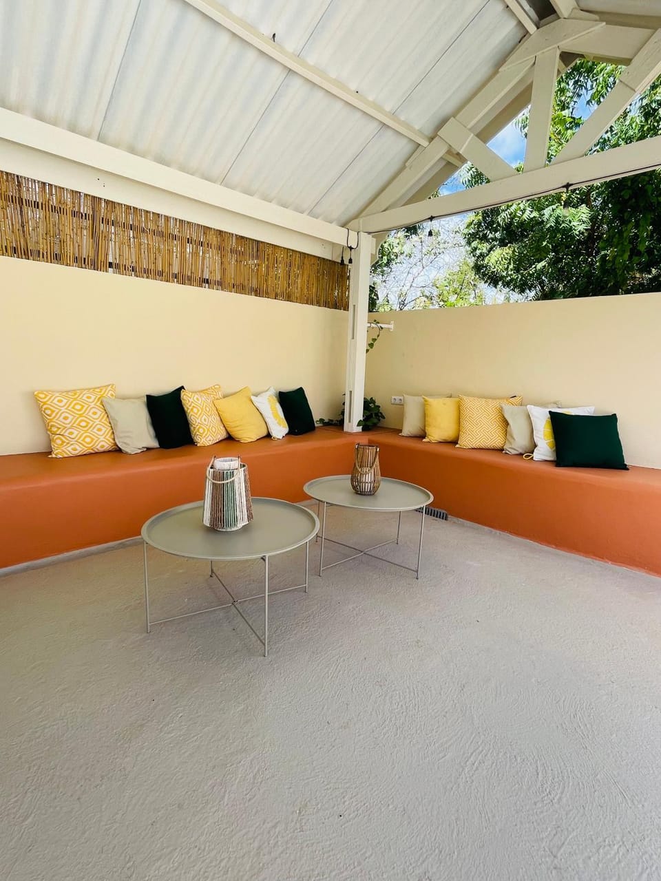 Lounge or bar