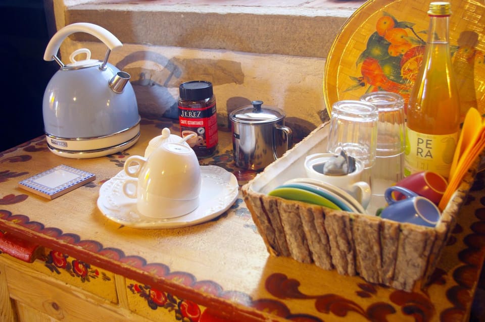 Coffee/tea facilities