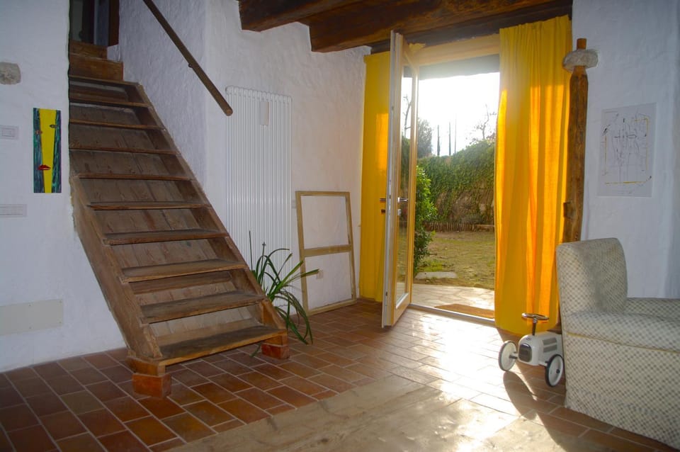 Living room, Garden view