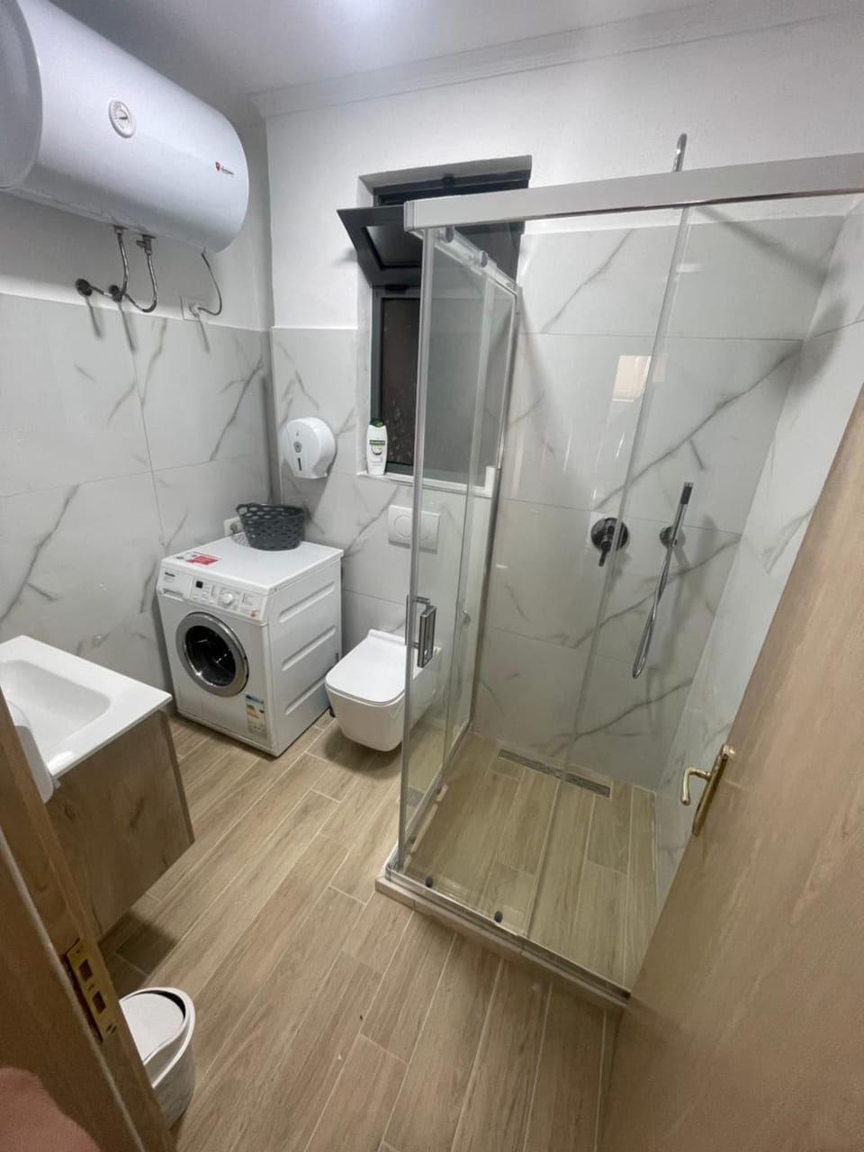 Cheap studios , 10 meters from beach Apartment in Tirana County, Albania