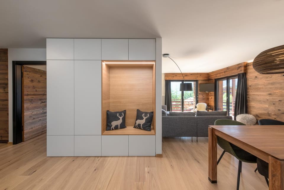 Shower, Bed, Bathroom, Kitchen or kitchenette, Living room, Bedroom