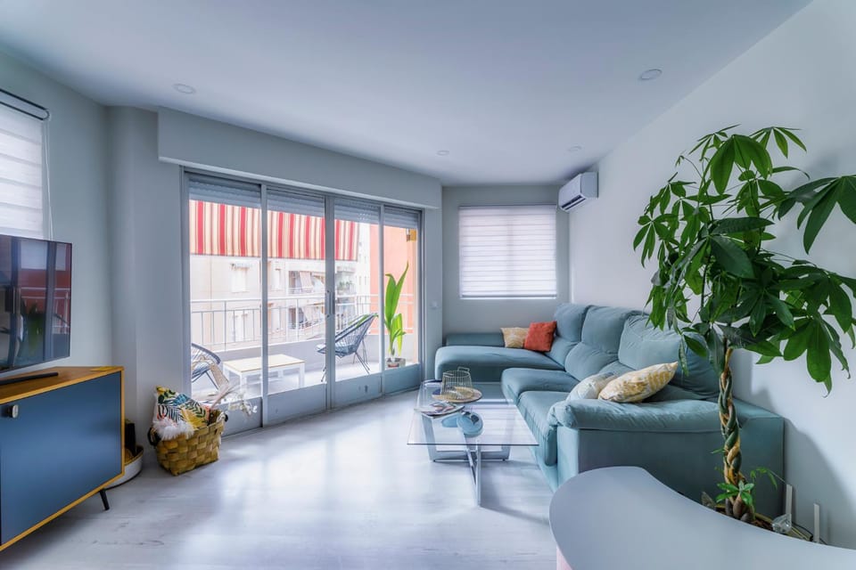 Communal lounge/ TV room, air conditioner