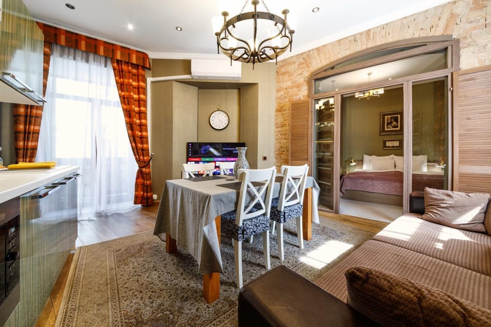 Bed, Kitchen or kitchenette, Living room, Photo of the whole room, Seating area, Dining area, Bedroom