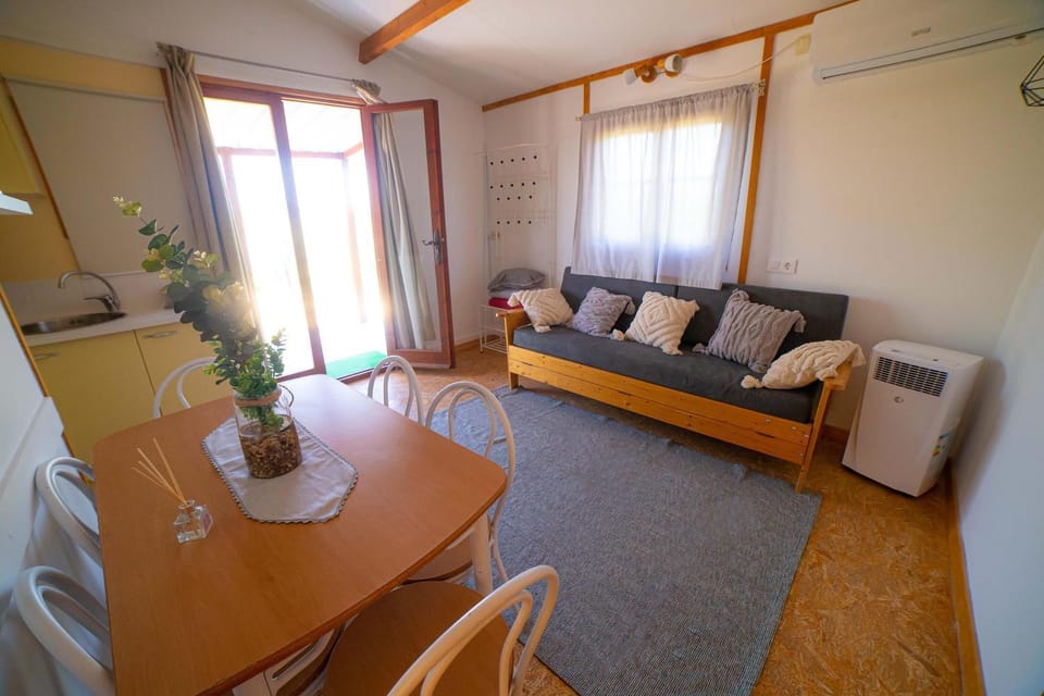 Communal lounge/ TV room, Living room, Lounge or bar