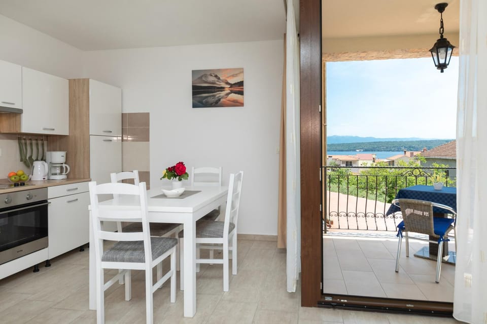 Apartments Otia Seaview Apartment in Primorje-Gorski Kotar County