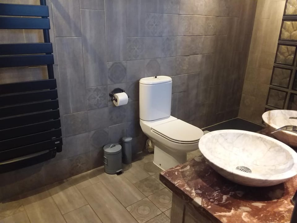 Chambre pour 2 personnes avec salle de bain privée Bed and Breakfast in French Riviera