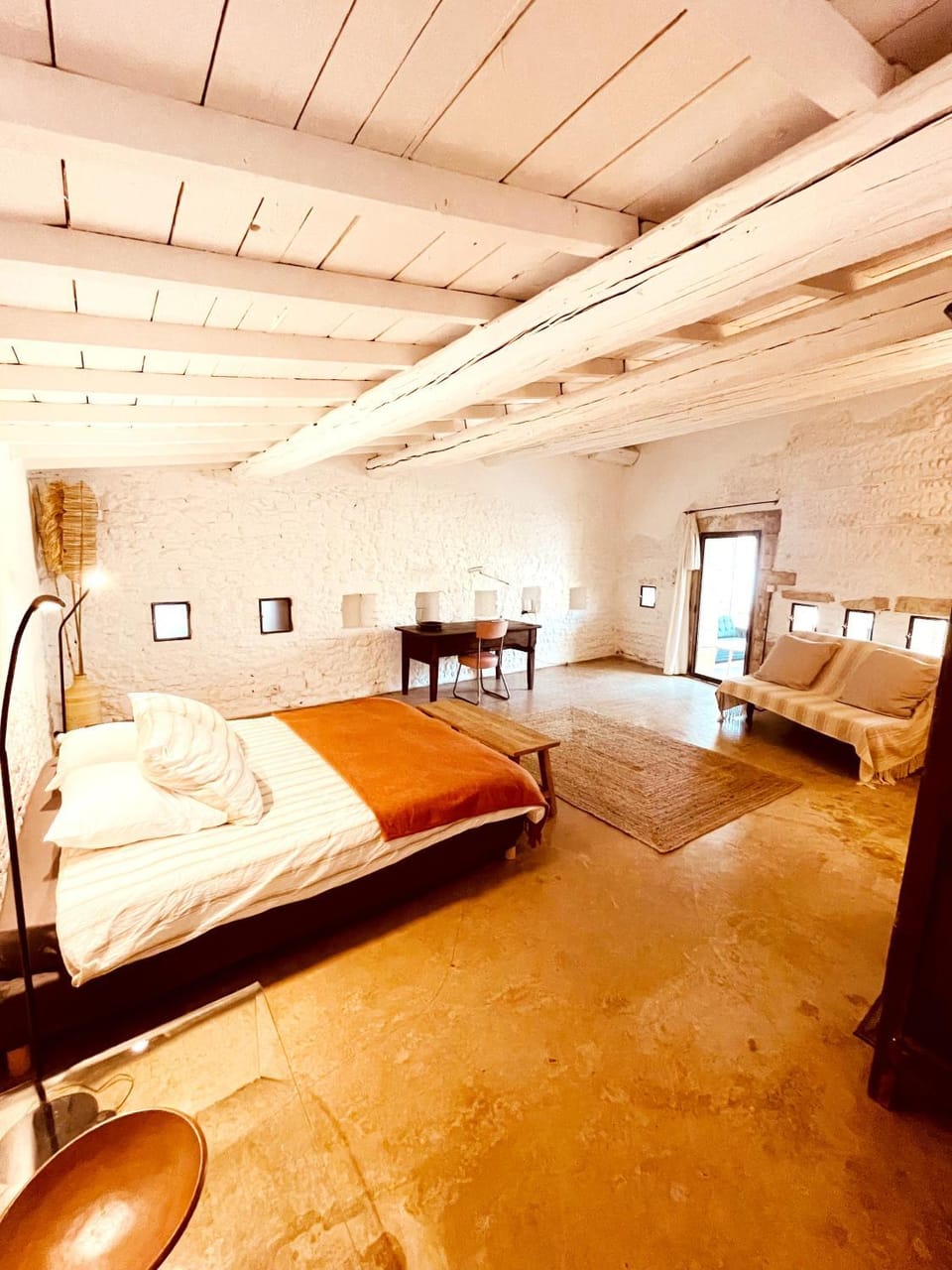 Bedroom, air conditioner