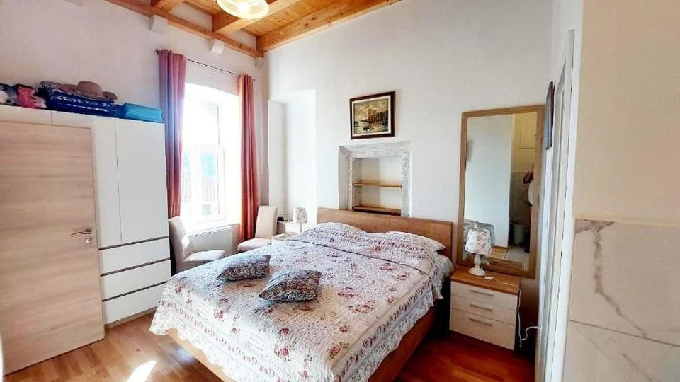 Bed, Bedroom, wardrobe