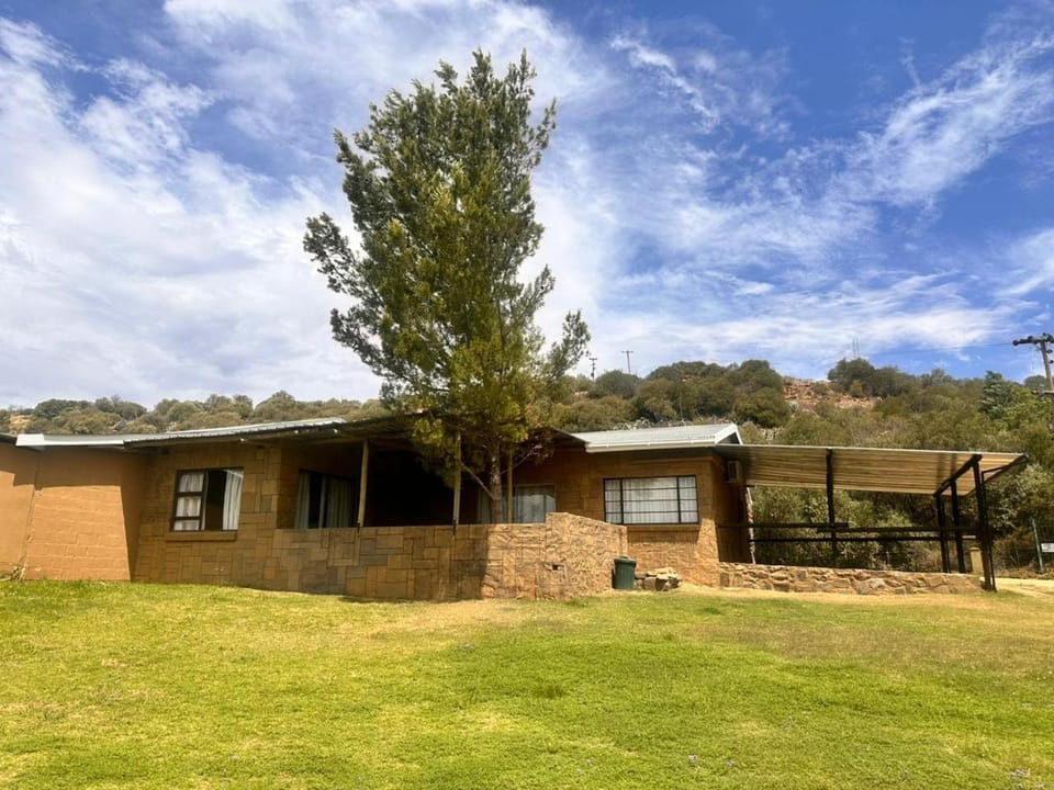 Farm stay at Lavender Cottage on Haldon Estate Apartment in South Africa