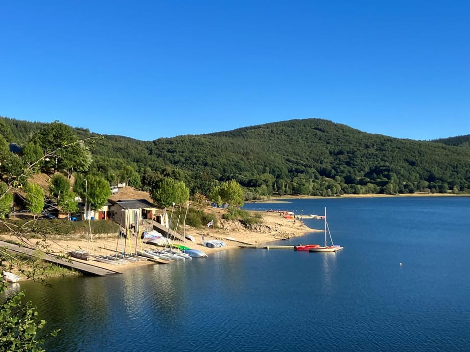 Beach, Lake view, Mountain view