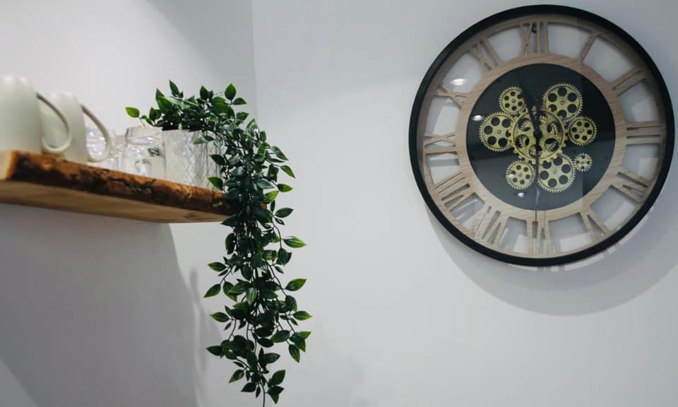 Duplex atypique rénové en plein centre du village Apartment in Cassis