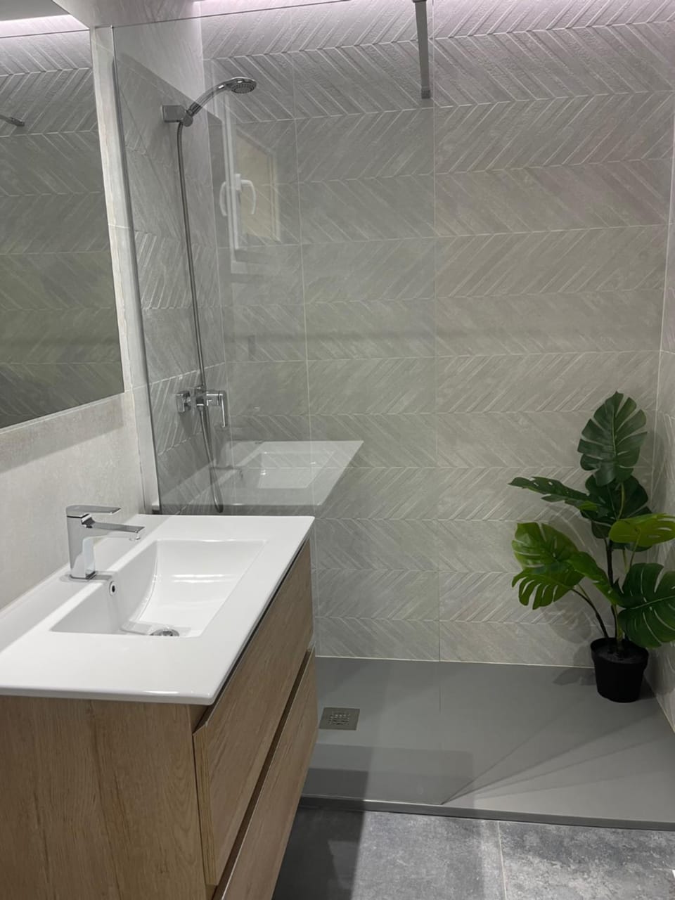 Shower, Bathroom