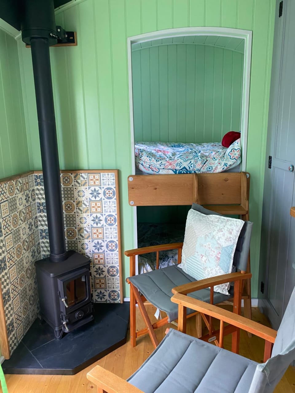 Jasmine The Shepherd Hut Campground/ 
RV Resort in England