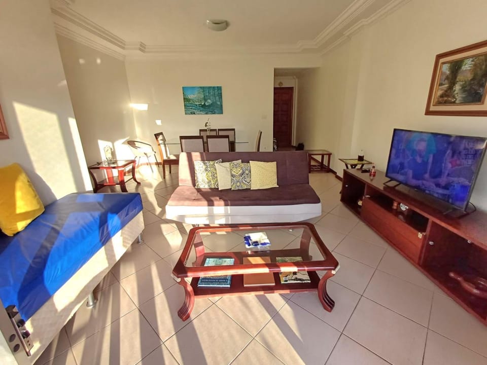 Communal lounge/ TV room, TV and multimedia, Living room, Seating area, Dining area, Evening entertainment