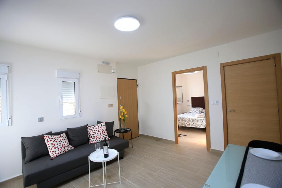 Living room, Photo of the whole room, Seating area