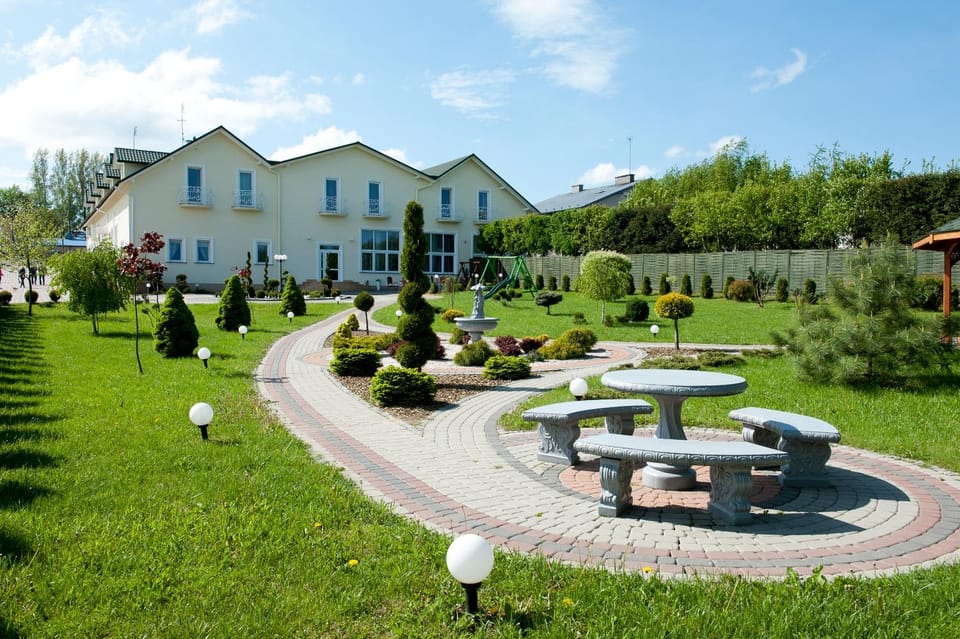 Property building, Garden, Garden, Other, Garden view