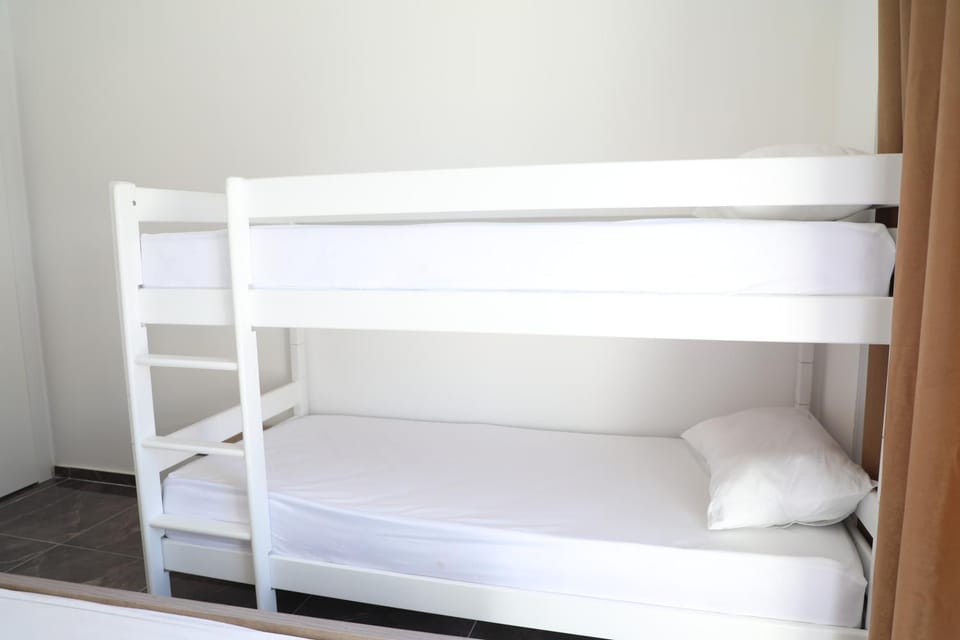 bunk bed