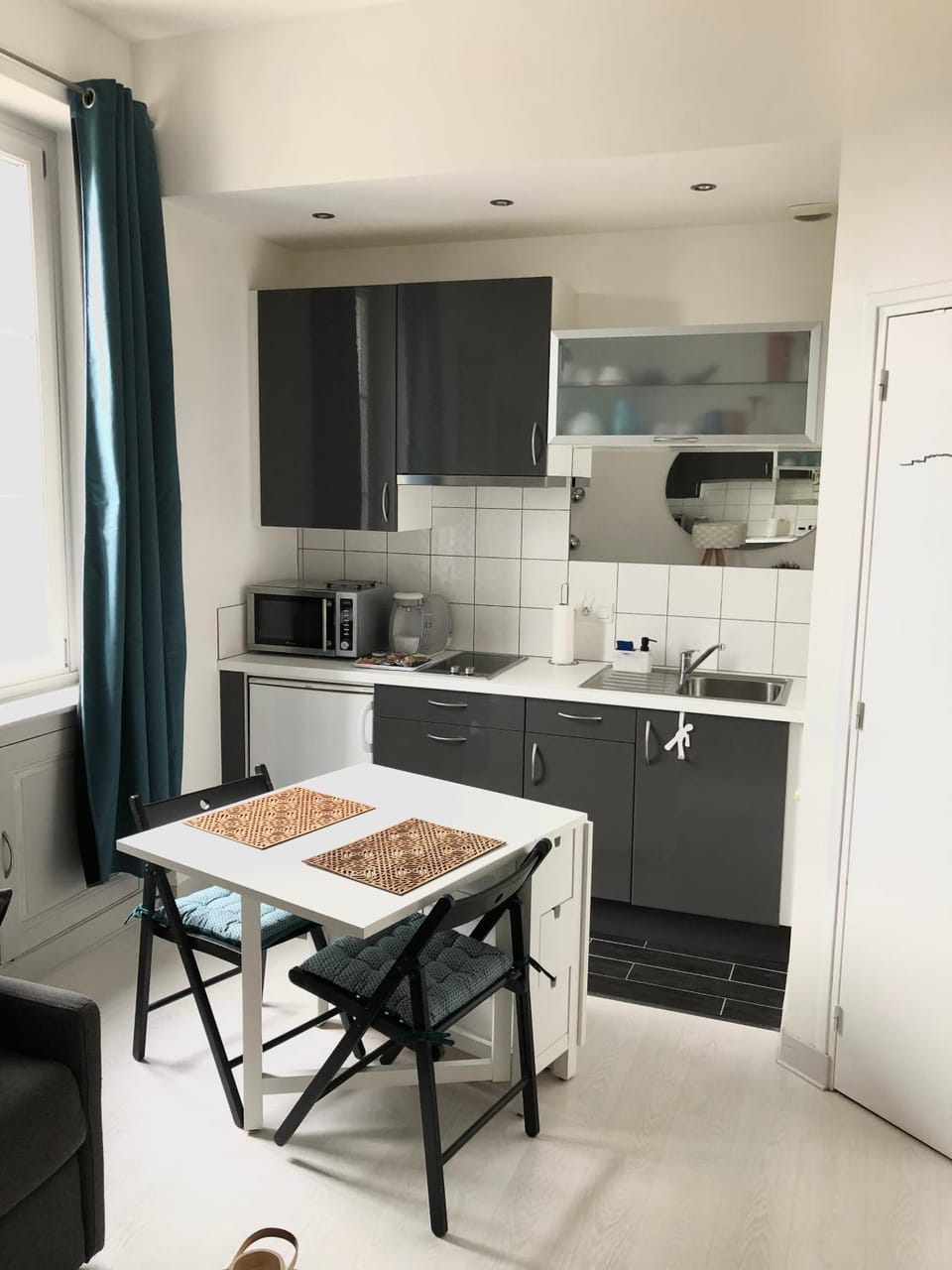Studio lumineux Saint-Ideuc à 1km de la plage Apartment in St-Malo