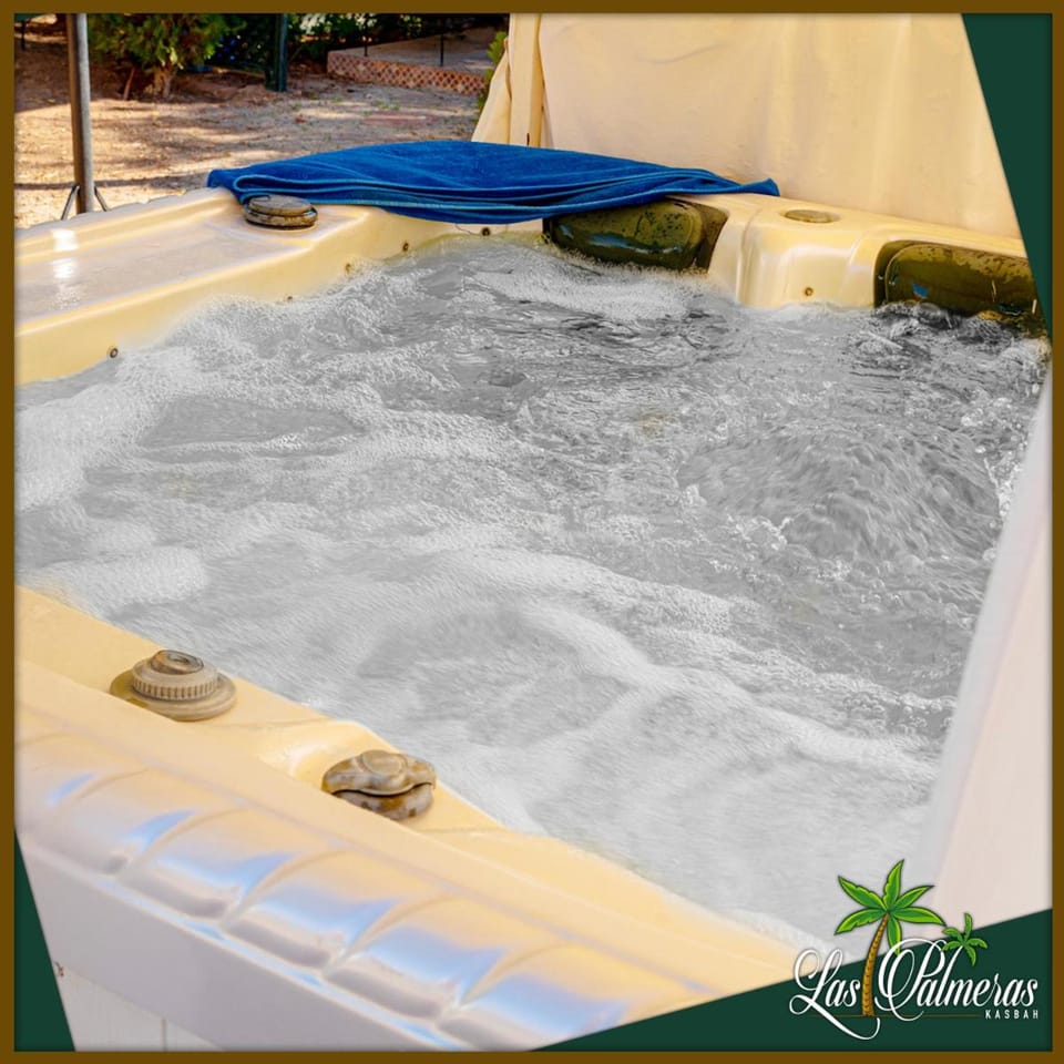 Day, Hot Tub
