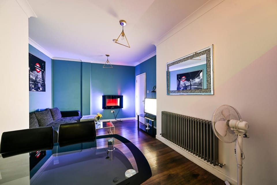 Beautiful Modern Apartment on Wick Lane Apartment in London Borough of Hackney