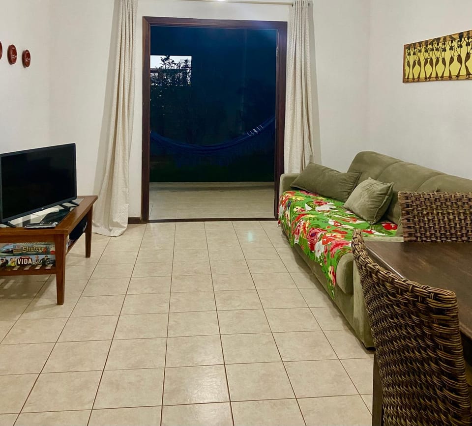 Communal lounge/ TV room, TV and multimedia, Living room, Seating area, Evening entertainment