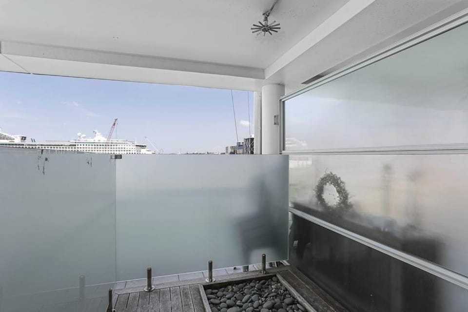 Princes Wharf Waterfront Apartment Viaduct CBD Apartment in Auckland
