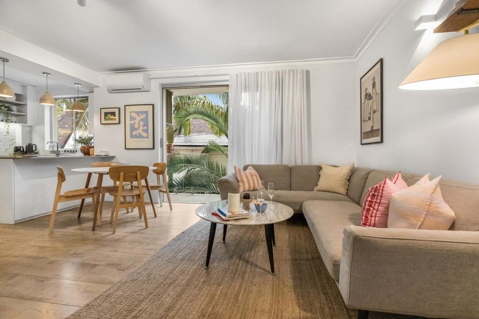 Sunny Bondi Apartment in Bondi Beach