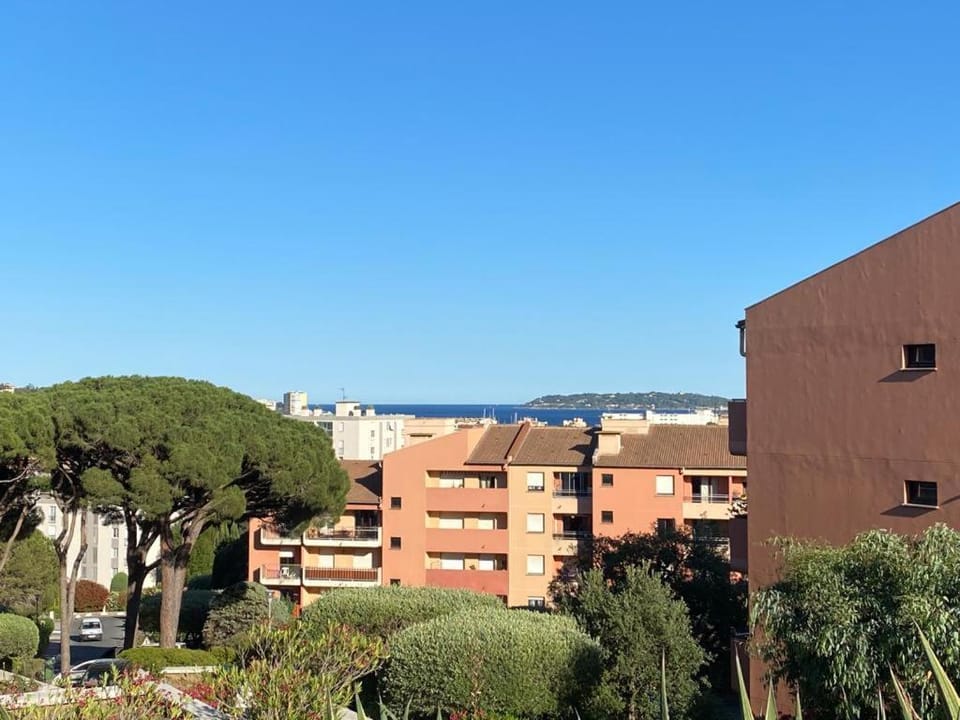 appartement vue mer avec place de parking privée Apartment in Sainte-Maxime