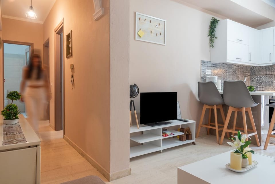 TV and multimedia, Kitchen or kitchenette, Seating area, Dining area